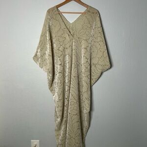 Elegant Handmade Cream Velvet Floral Kaftan One size